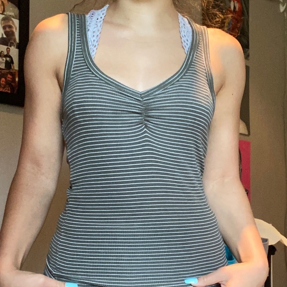 Tank top bundle - Picture 3 of 4